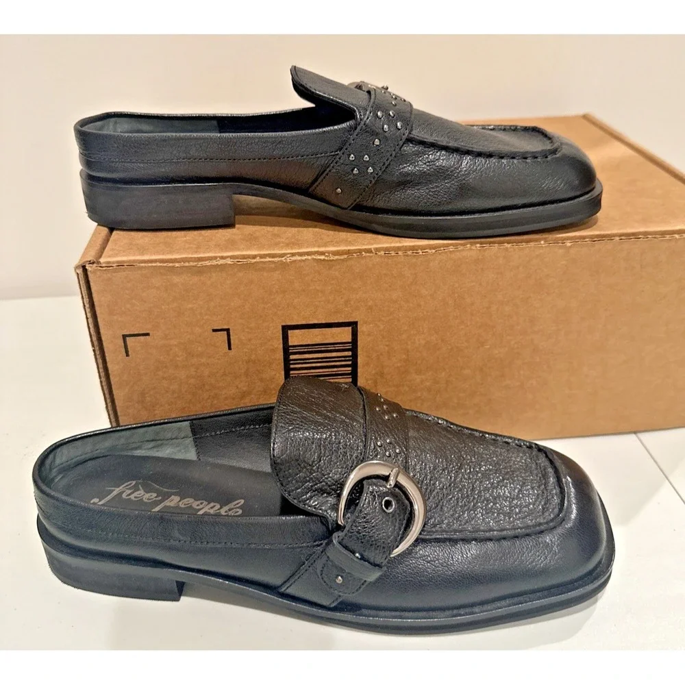 Free People Size 8 Mazie Moc Toe Mules Black Textured Leather Silver Buckle